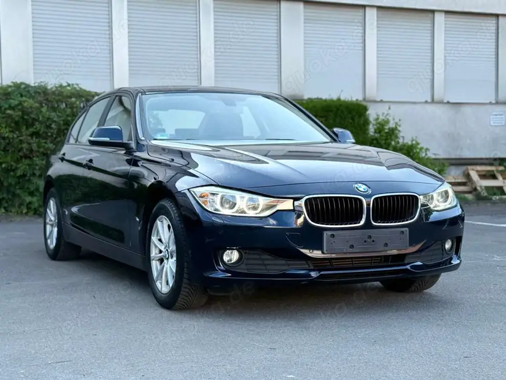 BMW 320 320d Limousine, Xenon, Navi, TÜV 02/2027