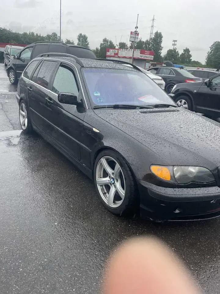 BMW 330 330i touring