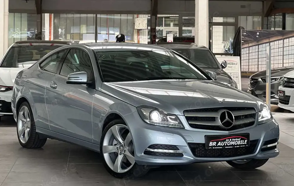 Mercedes-Benz C 200 C 200 CGI BlueEfficiency*Bi-Xenon*Navi*Tüv neu
