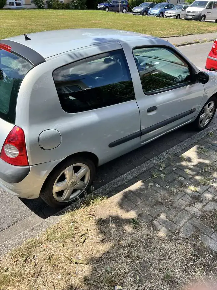 Renault Clio Authentique Confort
