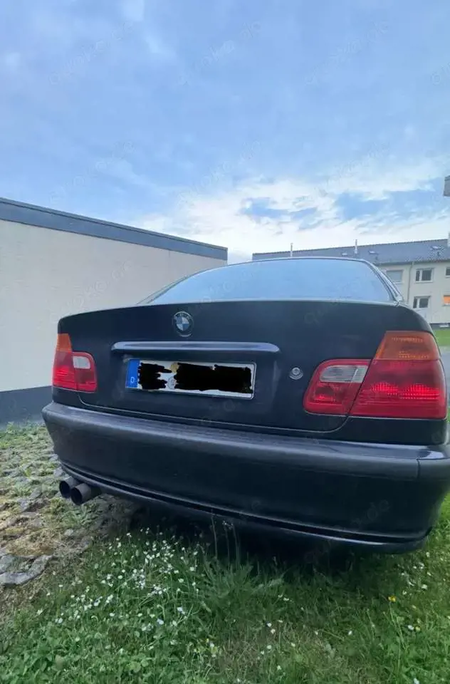 BMW 320 320i