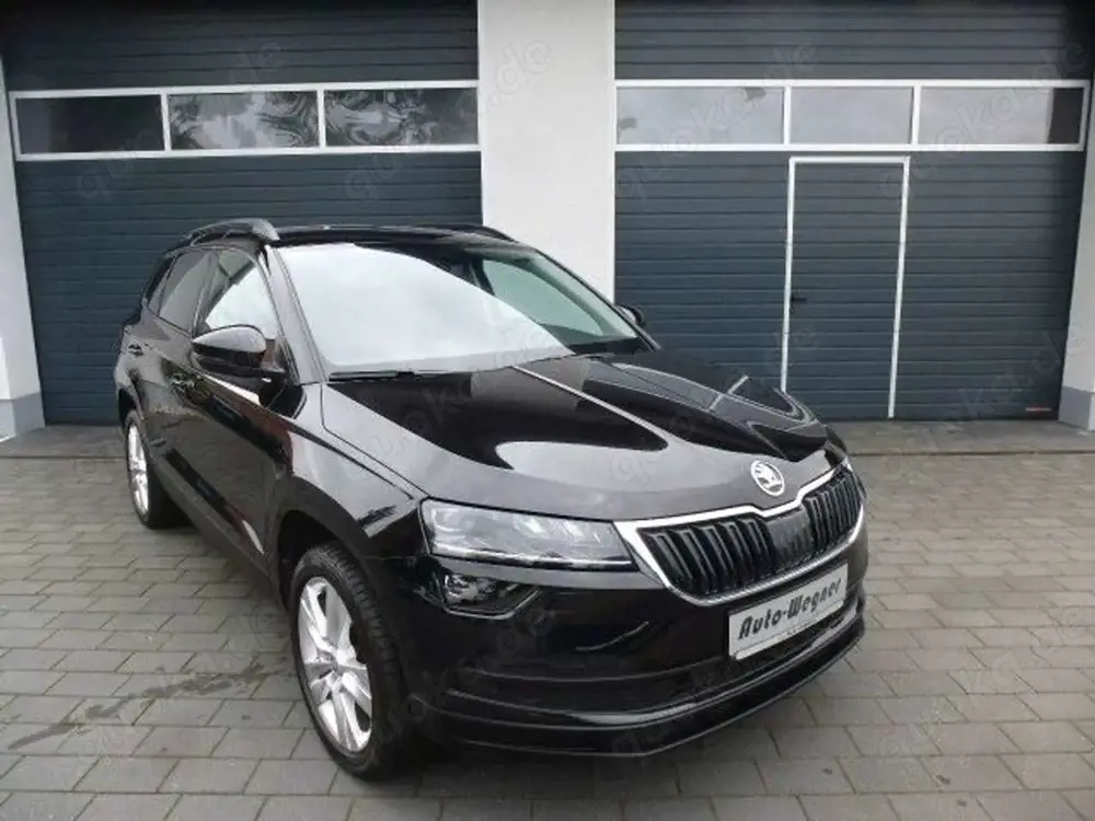 Skoda Karoq 1.5 TSI DSG Style LED Navi Automatik 1.Hd.