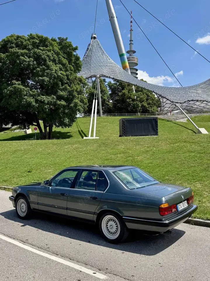 BMW 735 735i