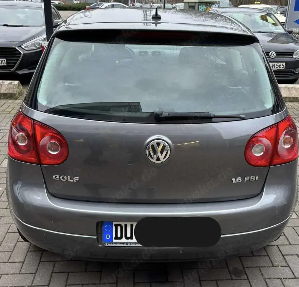 Volkswagen Golf 1.6 FSI