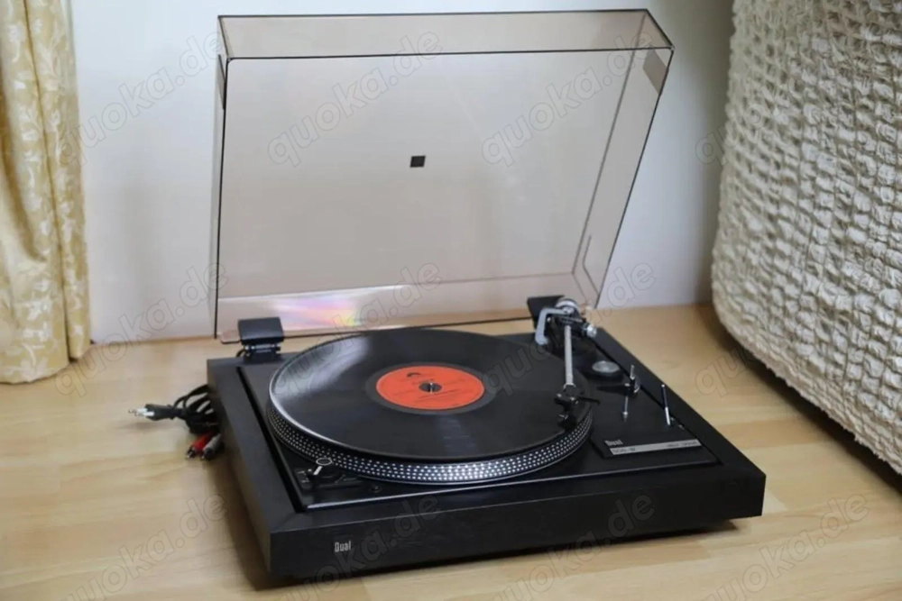 Dual CS 505-2 Schallplattenspieler.