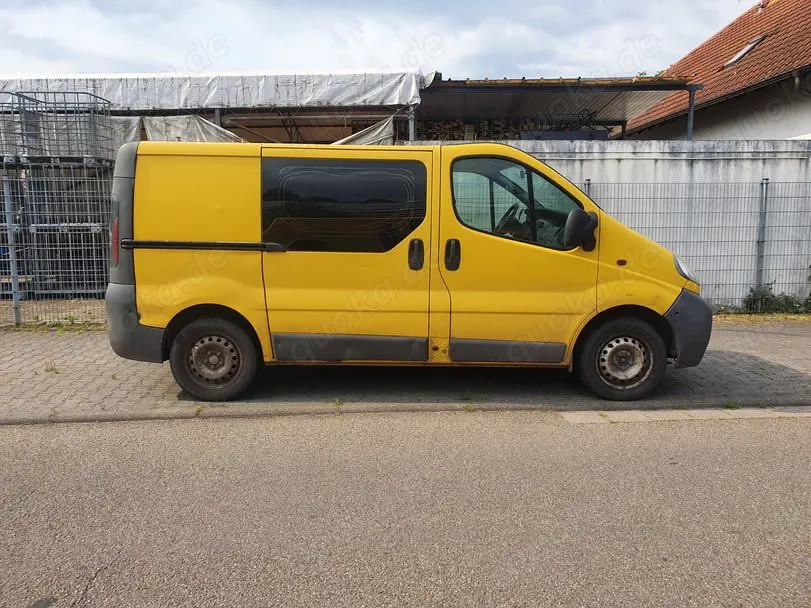 Opel Vivaro als Bastlerfahrzeug zu verkaufen