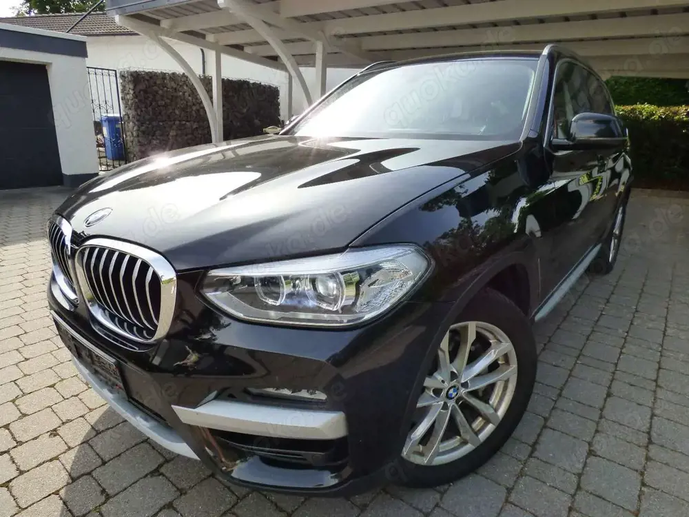 BMW X3 xDrive 30 d xLine*Pano*Sportsitze*AHK*HeadUp*
