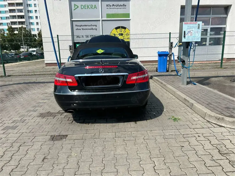 Mercedes-Benz E 250 CGI Cabrio BlueEFFICIENCY Automatik Elegance