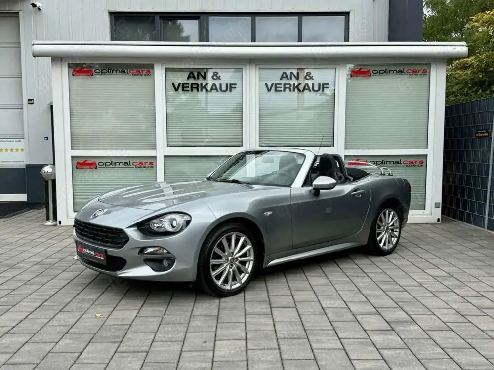 Fiat 124 Spider Lusso/Kamera/2.Hnd/Navi/Volledersitze