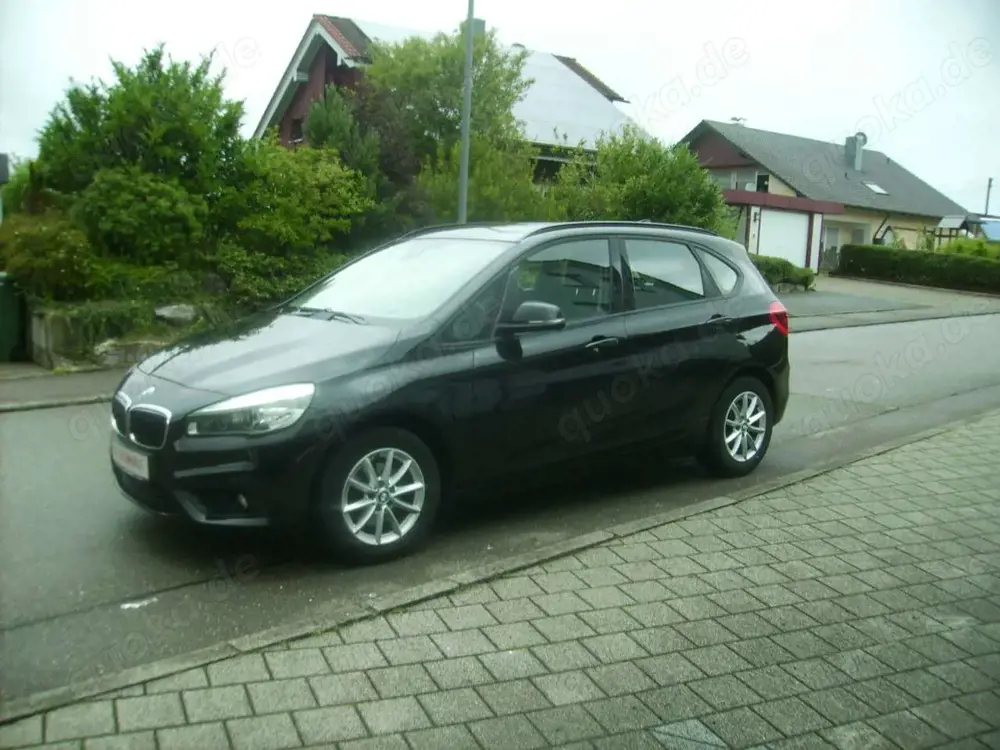 BMW 218 AUTOMATIK-AHK-NAVI-LED-PDC-