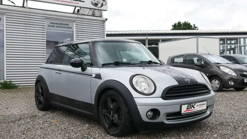 MINI One 1.6 Cooper Panoramadach Sitzheizung Klima