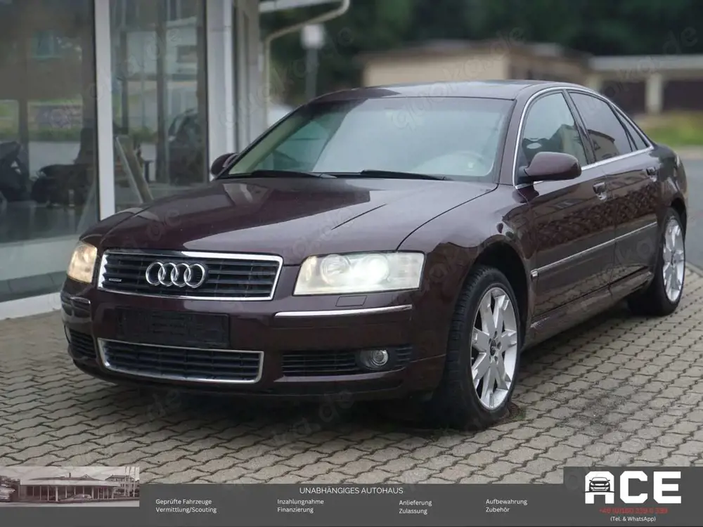Audi A8 4.2 quattro burgundrot/beige
