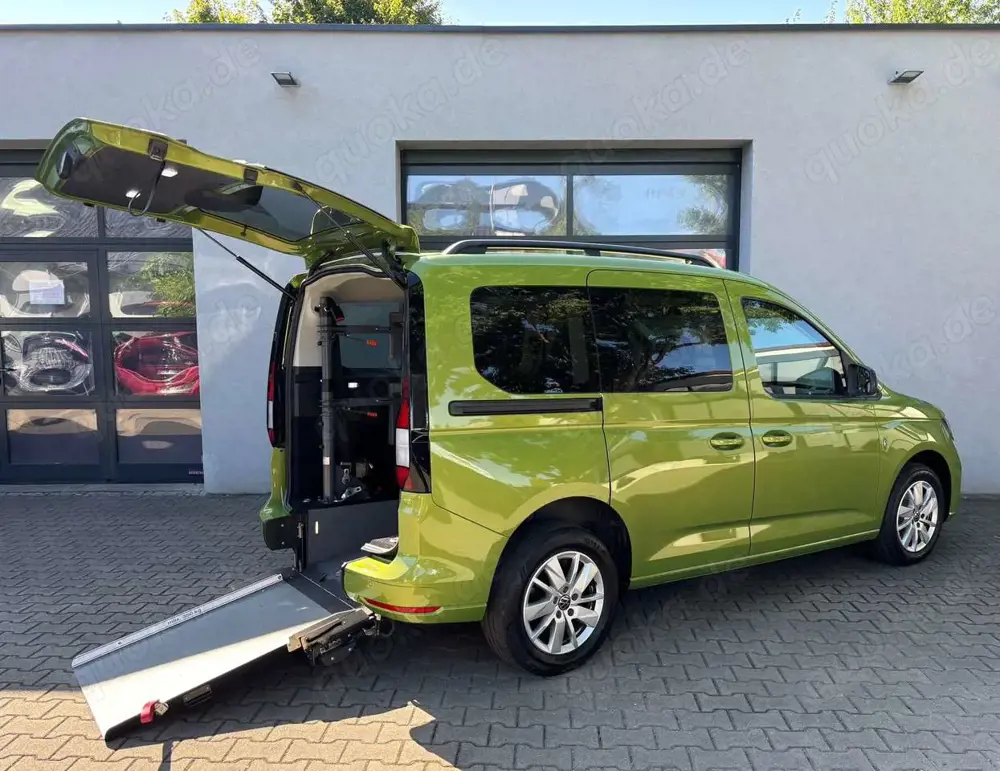 Volkswagen Caddy Life TSI PDC+Cam Behindertengerecht Rollstuhlrampe