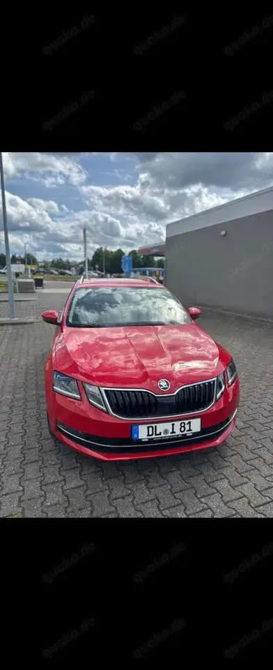 Skoda Octavia Combi 2.0 TDI DSG Premium Edition