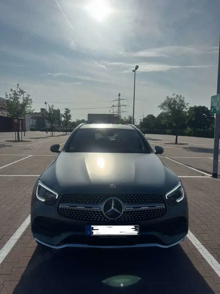 Mercedes-Benz GLC 300 e 4Matic 9G-TRONIC AMG Line