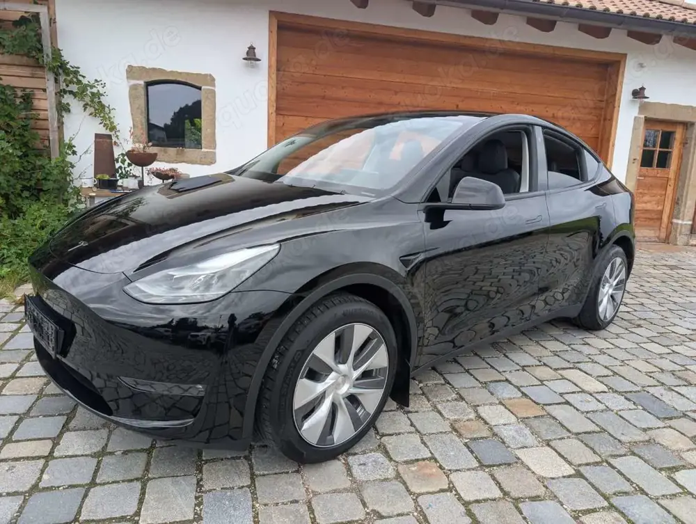 Tesla Model Y Long Range|LED|PDC|Kam|Szhzg