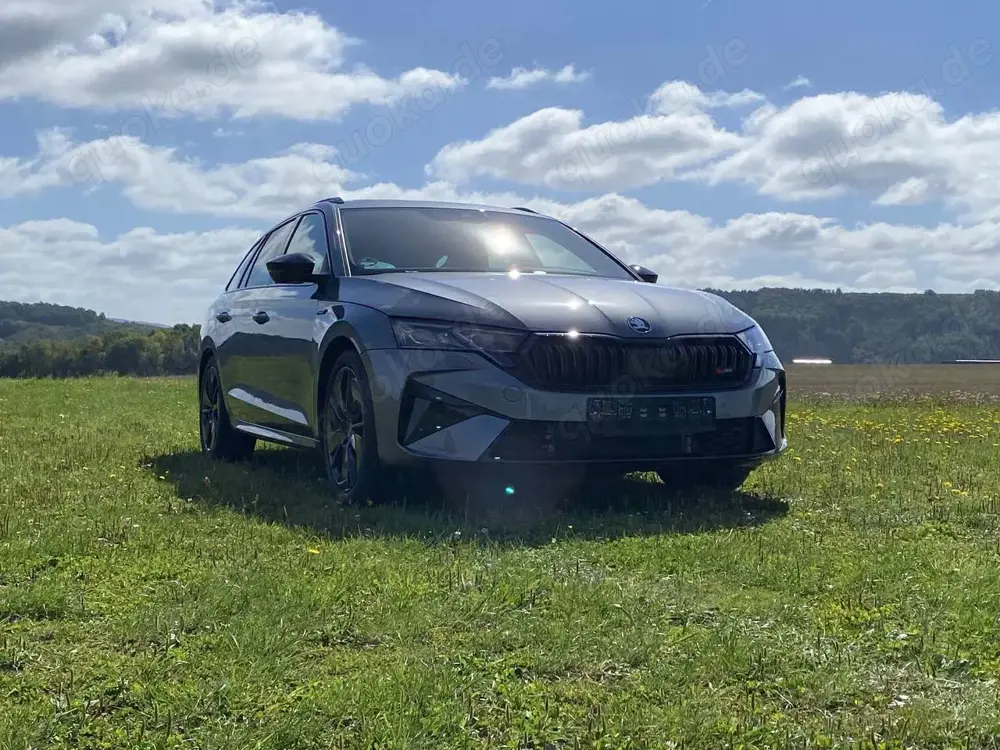 Skoda Octavia Combi 2.0 TSI RS Pano Matrix 05/2025