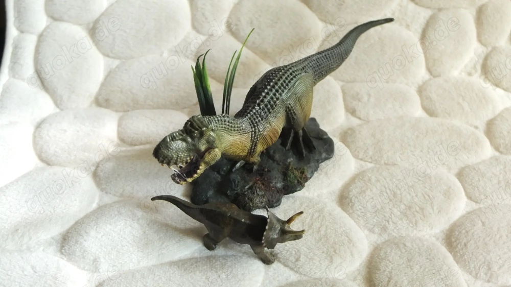 King Kong - Vastatosaurus V-Rex custom Figur mit mini Diorama