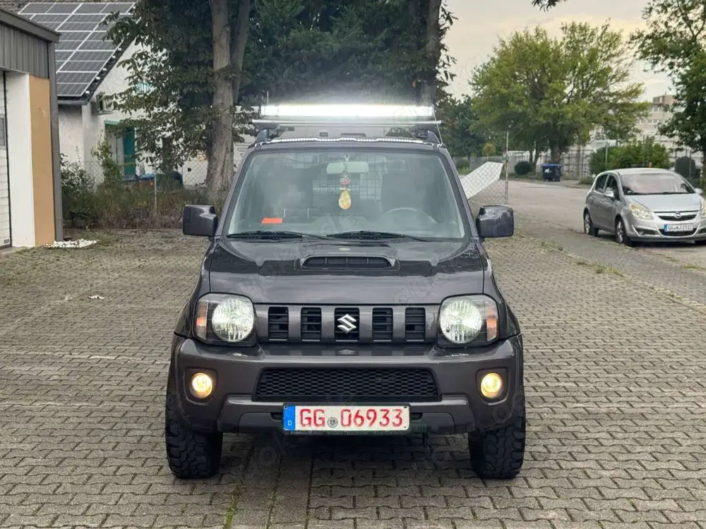 Suzuki Jimny Ranger Style LiM. 4X4 OFFROAD 1-HAND EURO6