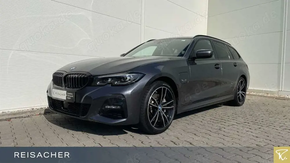BMW 330 e A xDrive Tou M Sport,AHK,ACC,HuD,HIFI,19"LM