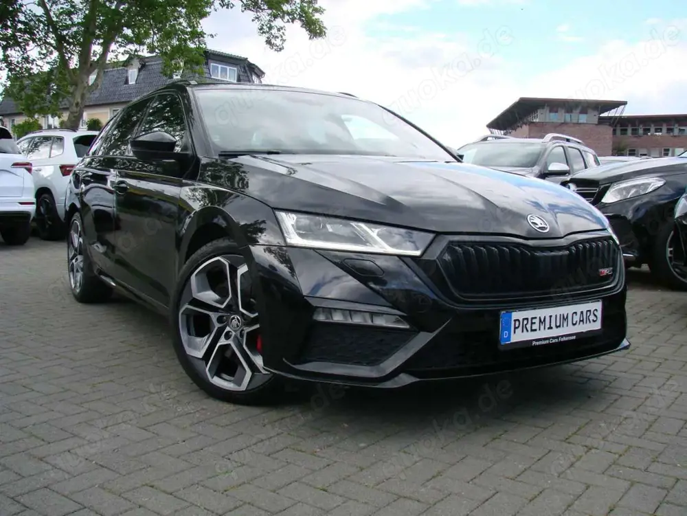 Skoda Octavia 2.0TSi RS Plus ACC Pano Canton Kamera