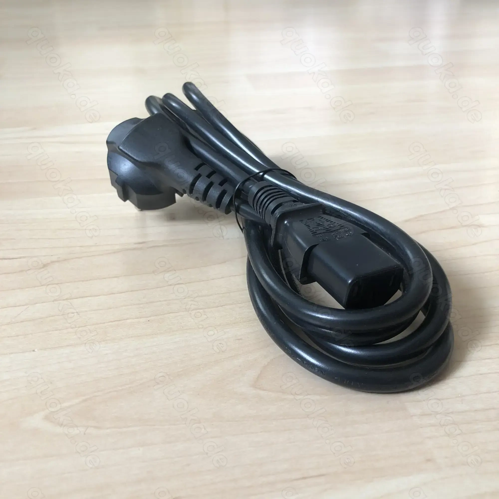 Geräteanschlusskabel auf Schuko-Stecker