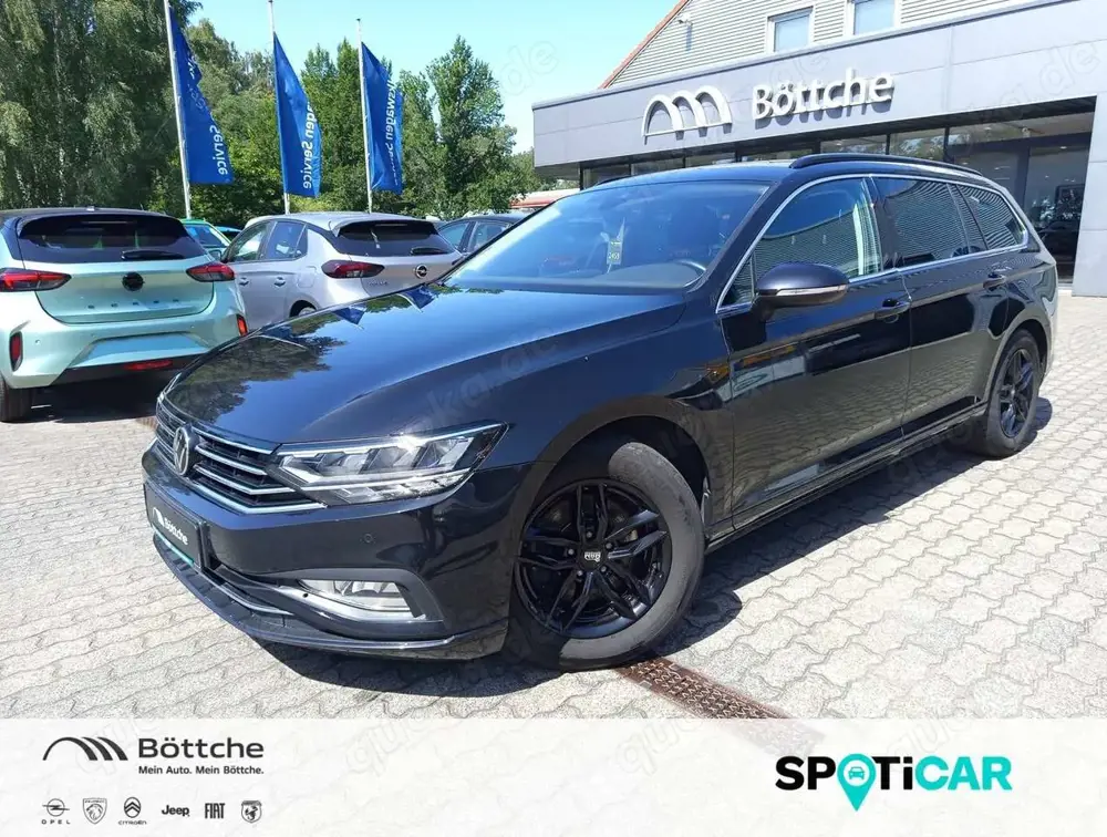 Volkswagen Passat Variant R-Line 2.0 TDI DSG*HARMAN-KARDON*NAVO*MASSAGE