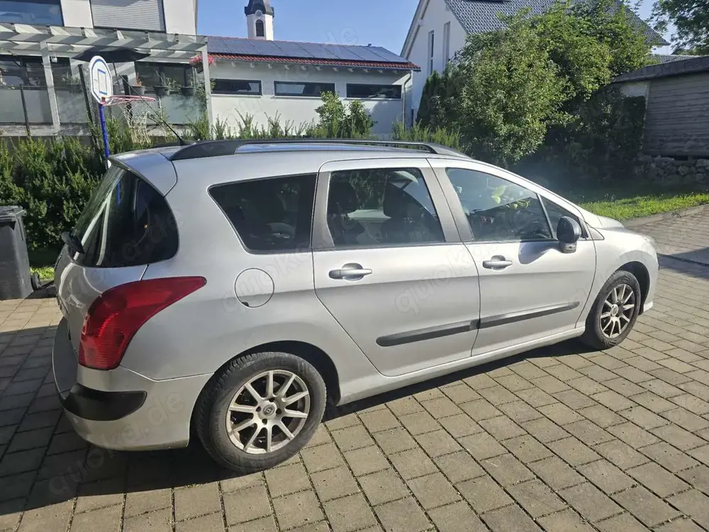 Peugeot 308 SW HDi FAP 110 (Blue Lion) Premium