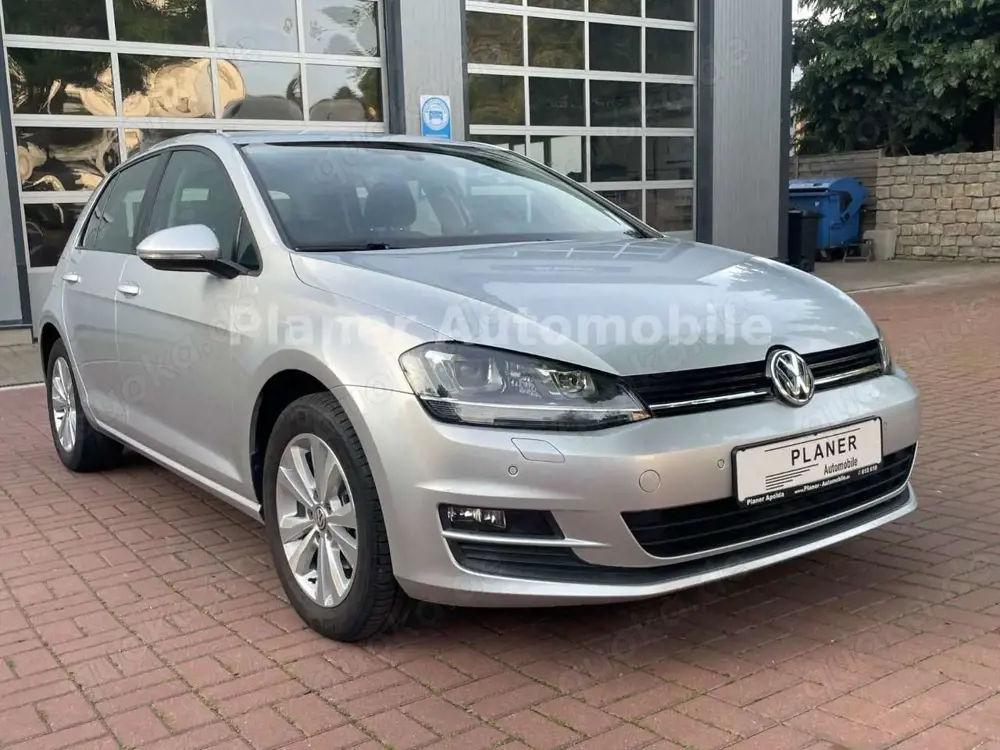 Volkswagen Golf VII Lim. Comfort. Xenon Sitzh. HU/AU neu