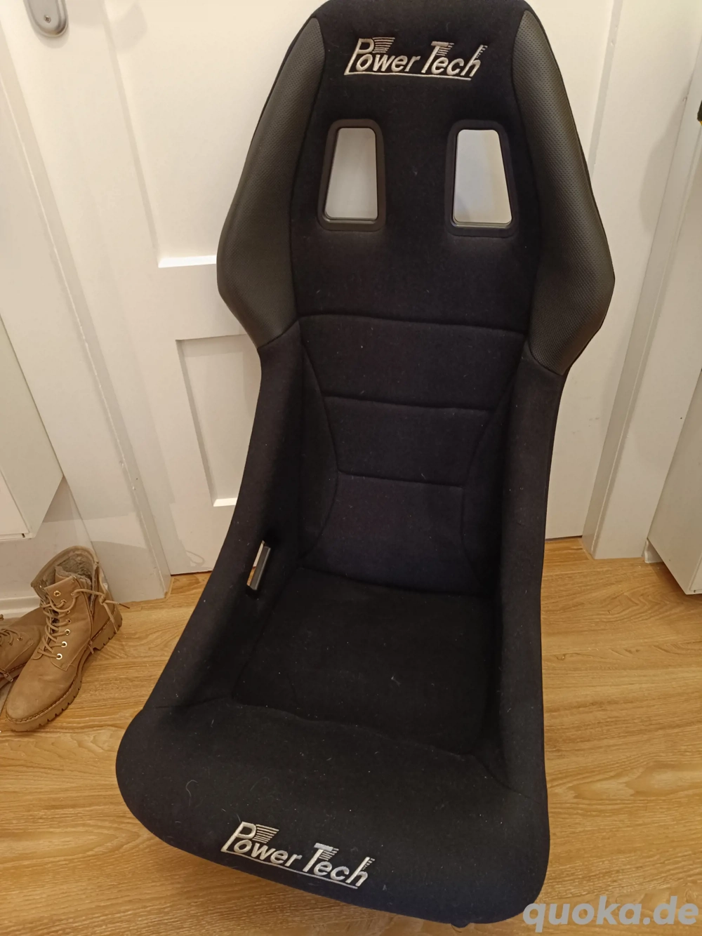 Auto Sportsitz auf Rollen  Auto Sportsitz auf Rollen