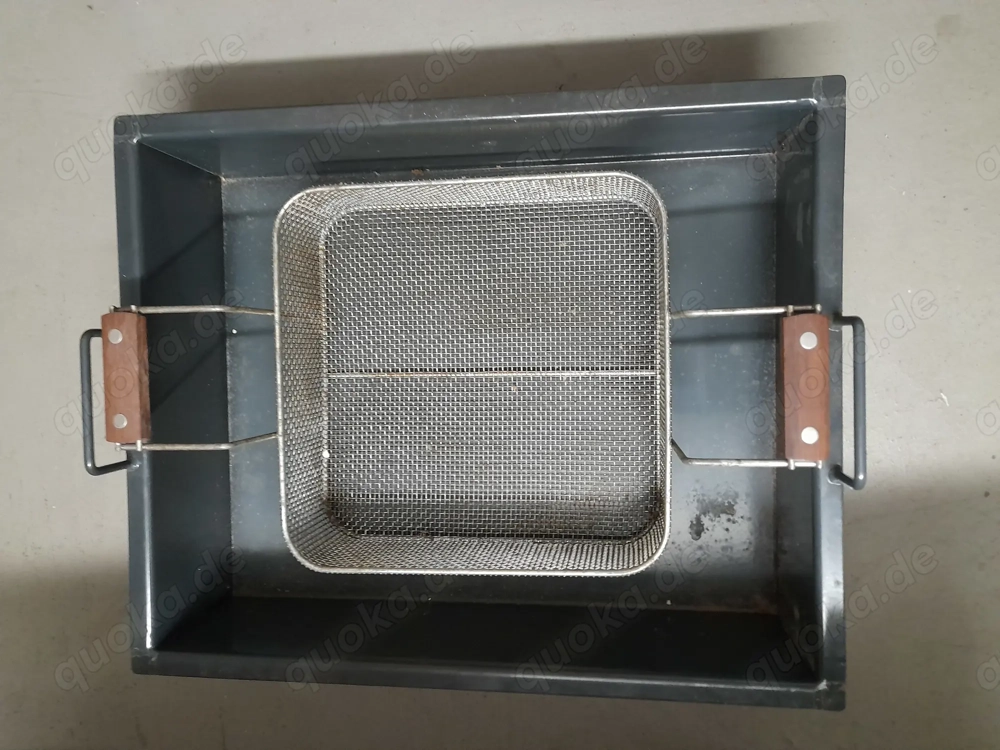 Hallo ich Bitt eine neuen Emailliert Fische Breda mit Korp. 