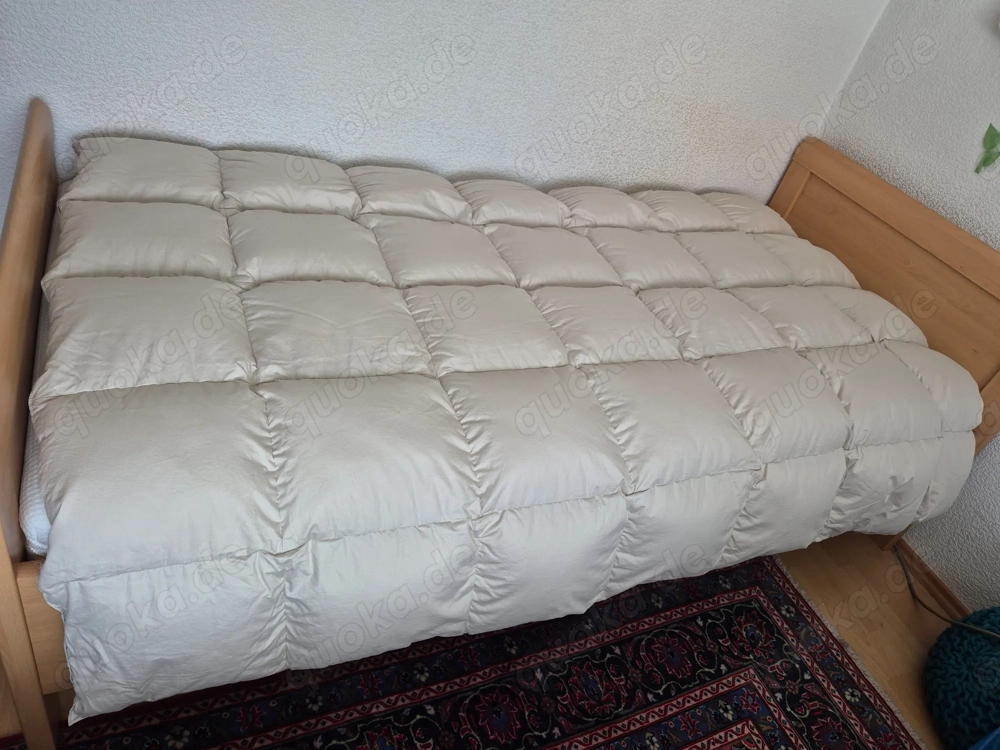 Billerbeck Daunenbettdecke Kassette II, 135x200 cm, sehr guter Zustand 120   VB+ Versand ab 10,99  