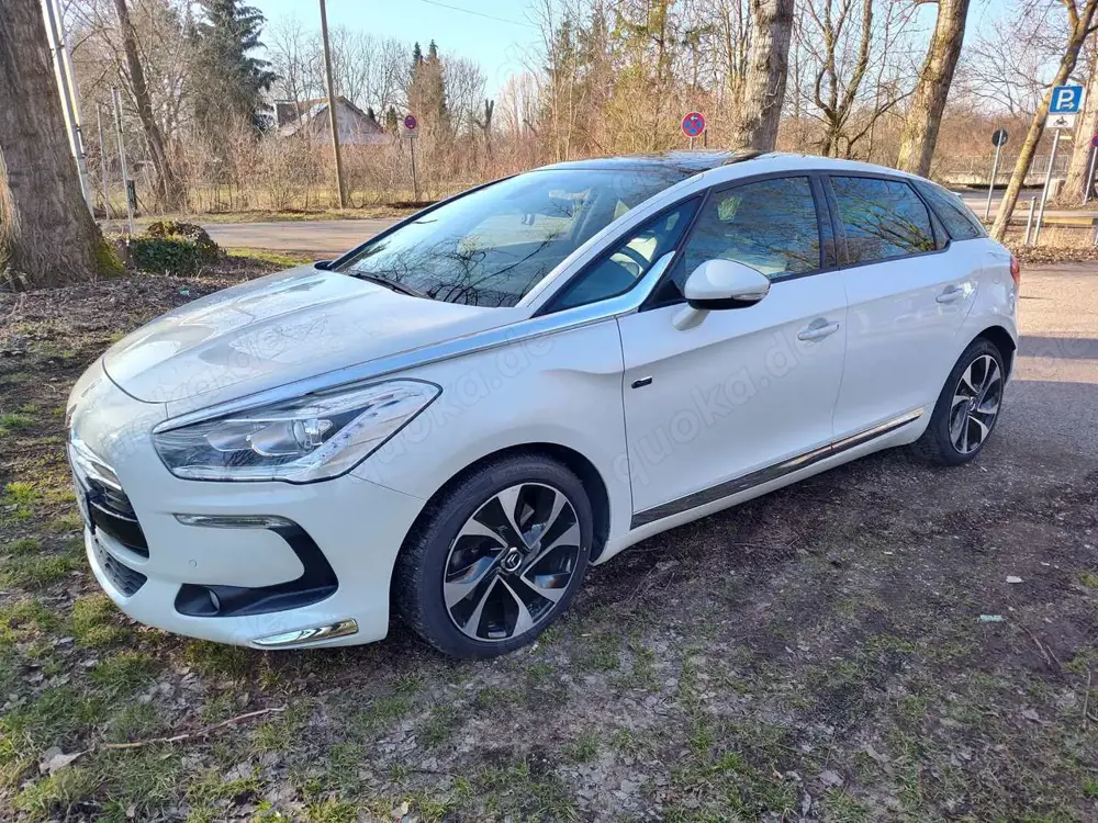 Citroen DS5 DS5 Hybrid4 EGS6 SportChic