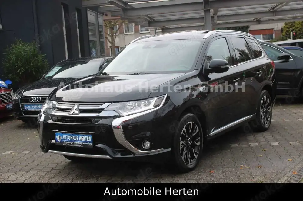 Mitsubishi Outlander PHEV Top 4WD*2.0*360°*LEDER*NAVI*XENON