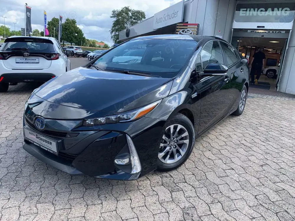 Toyota Prius Plug-in Hybrid Executive