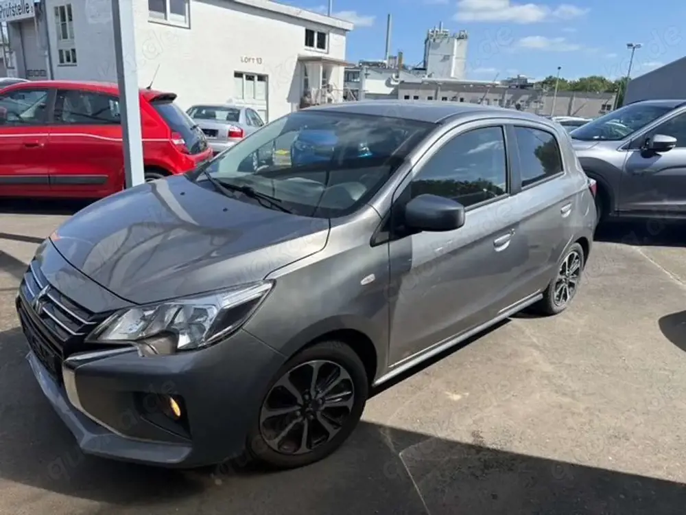 Mitsubishi Space Star Intro Edition+