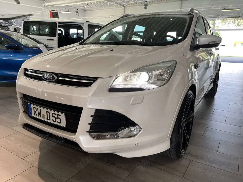 Ford Kuga Kuga Individual 4x4 + AHK + Bi-Xenon + 21"