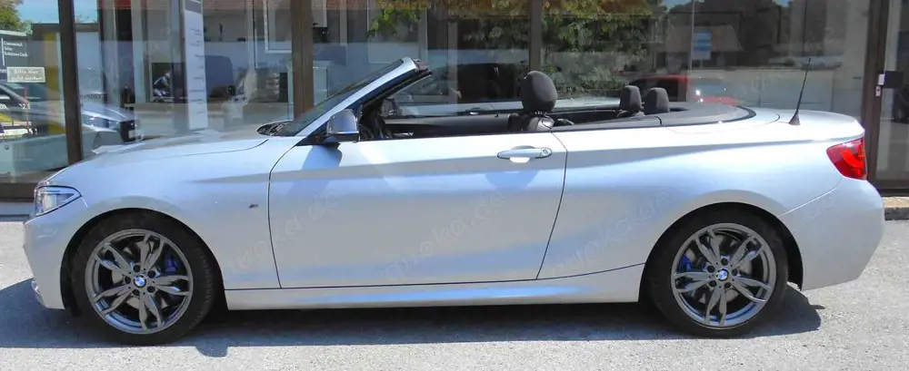 BMW 235 M235i xDrive Cabrio*TOP ZUSTAND*NAVI*18"ALU*