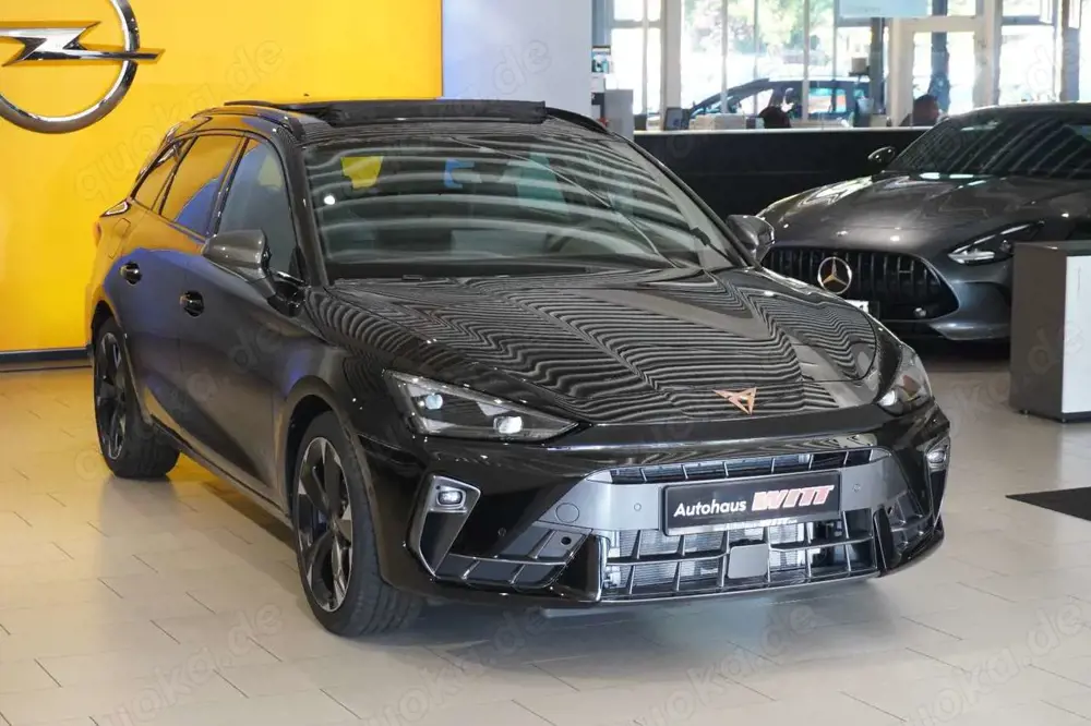 CUPRA Leon Sportstourer 1.5 eTSI *NAVI*Panorama*MATRIX