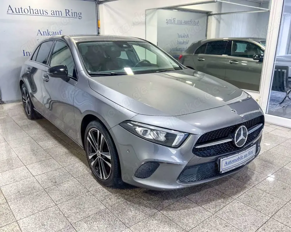Mercedes-Benz A 180 Edition19 Klima Navi Widescreen Kamera PDC