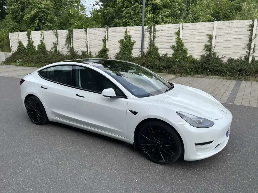 Tesla Model 3 Long Range KW V3 Levelling 2023 carbon Performance