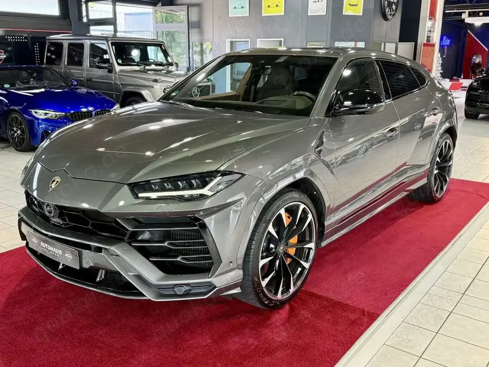 Lamborghini Urus BO+PANO+HUD+ACC+LASER