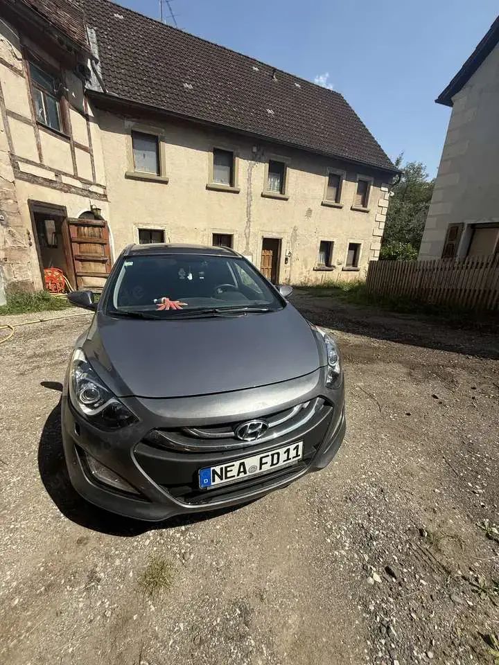 Hyundai i30 i30cw 1.6 Trend