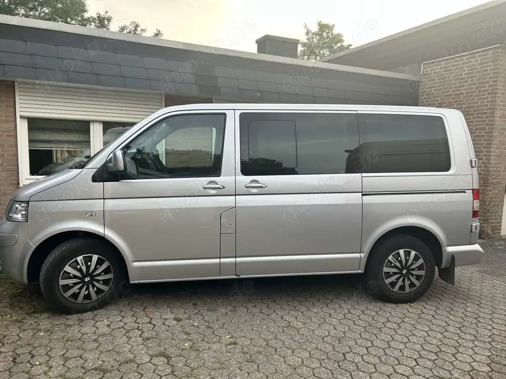 Volkswagen T5 Caravelle