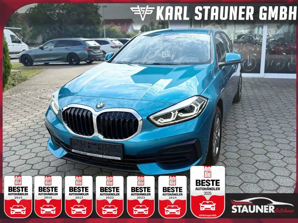 BMW 118 i Limousine LENRKADHEIZUNG NAVI LED PDC