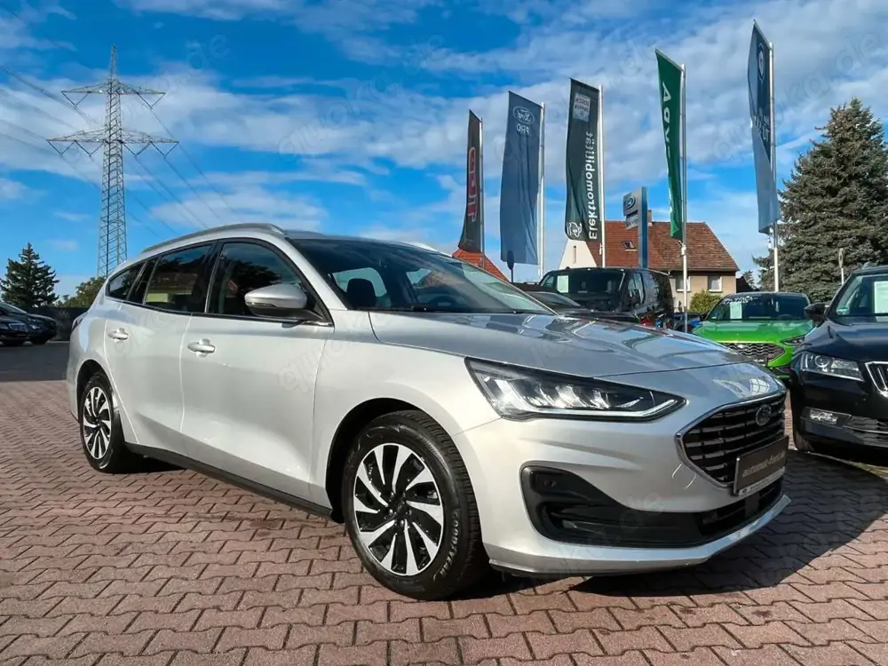 Ford Focus Turnier 1.0 Titanium*LED*Navi*DAB*Sync4