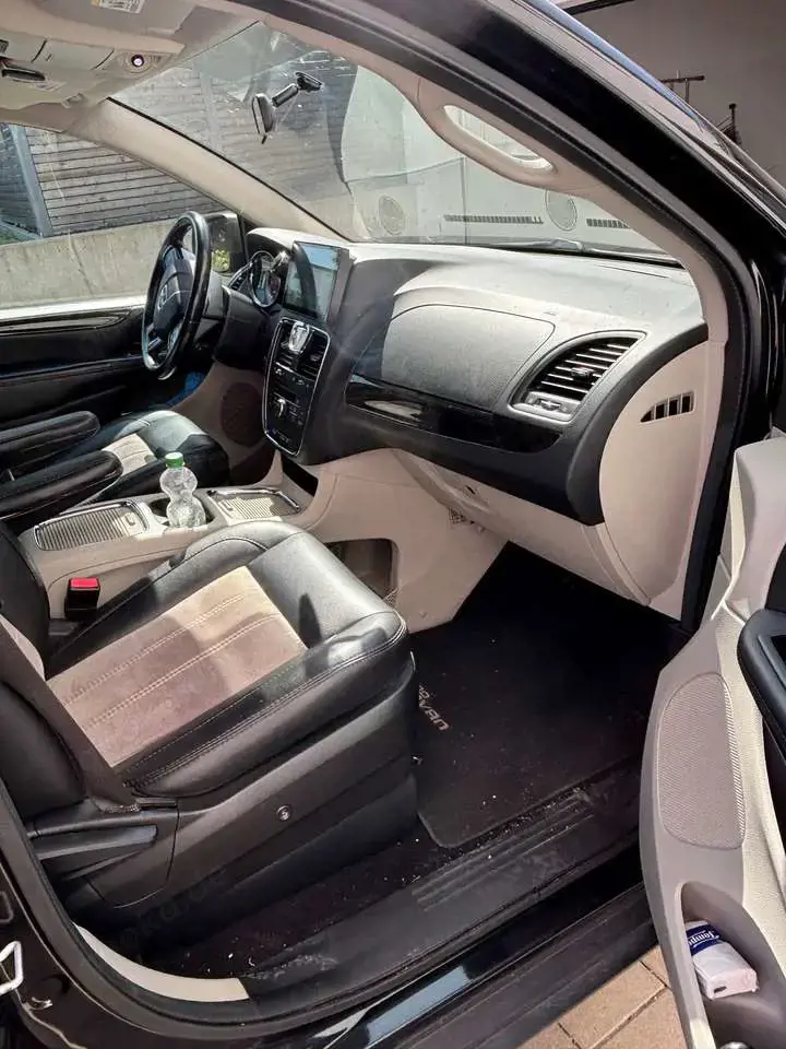 Dodge Grand Caravan SXT 3.6