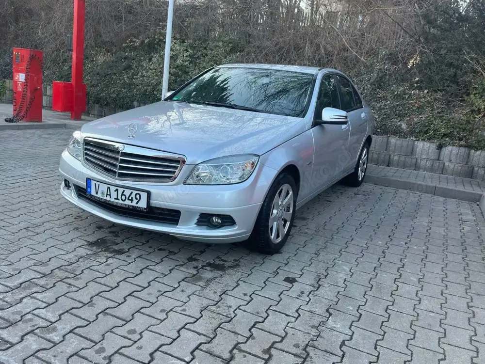 Mercedes-Benz C 180 Kompressor BlueEFFICIENCY