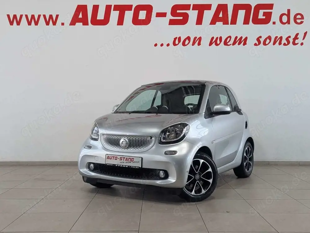 smart forTwo **PANORAMA+SITZHEIZUNG+KLIMA**