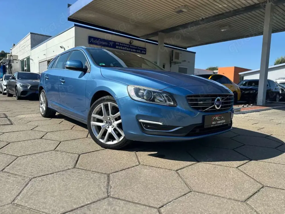 Volvo V60 Summum Standheizung XENON Leder Keyless GO